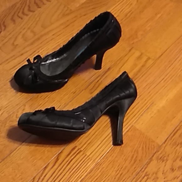 High heel shoes - Picture 2 of 4
